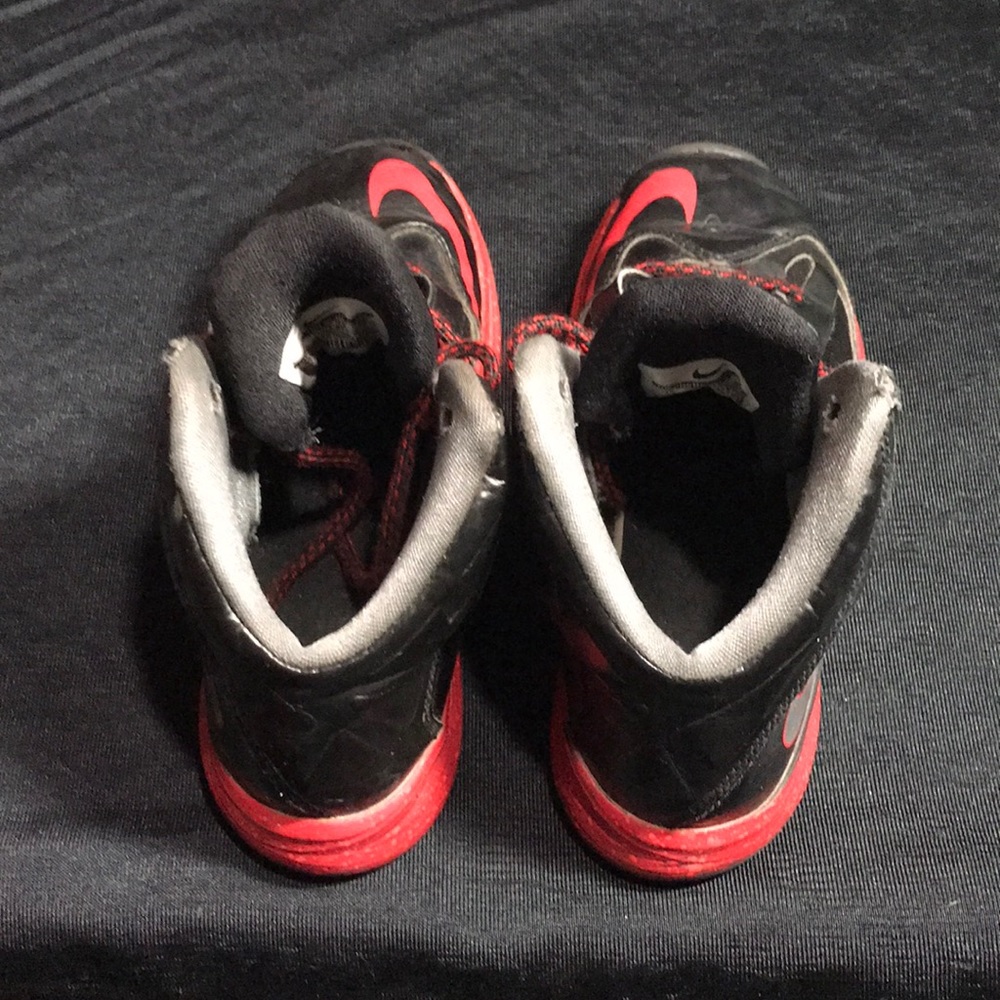 Nike Lebron X Kids sz 1 Y Bred Playground Beaters - Picture 3 of 7